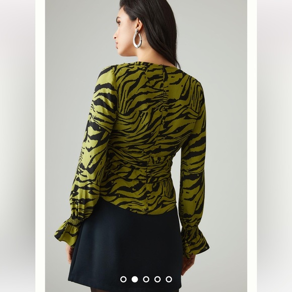 Anthropologie NWT Exquise Wrap Blouse Size XS. - Picture 2 of 7